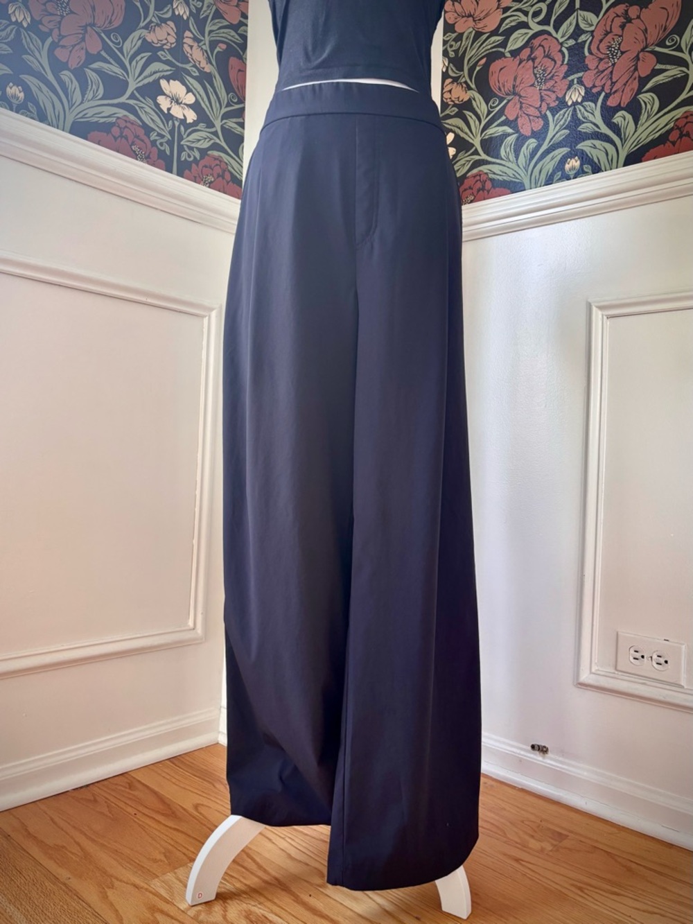 LOFT ▪️ High Rise Lightweight Wide Leg Pant